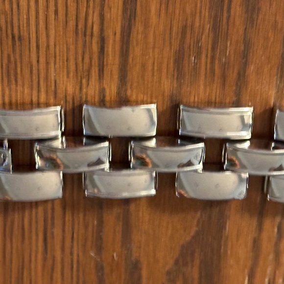 Vintage Chicos Wide Chain Square Link Silver toned Statement Bracelet NWT - Picture 6 of 8